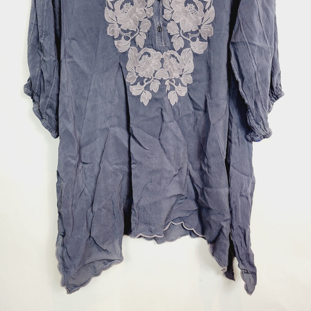 Johnny Was grey tunic - Picture 4 of 9